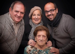 Con Marieli y Jesús (Cáritas) en el homenaje a Sebastiana por sus 100 años Foto: Luis Salgado